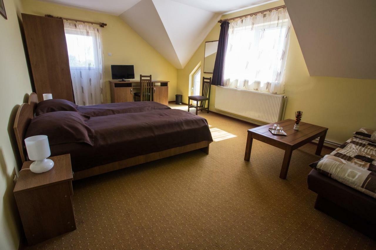 Camere De Inchiriat Hatuica Zewnętrze zdjęcie